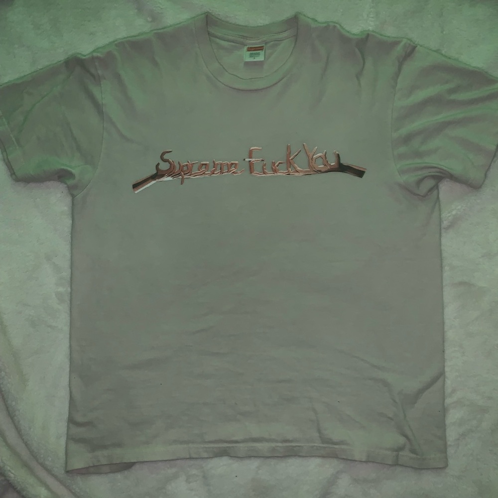 Supreme tee